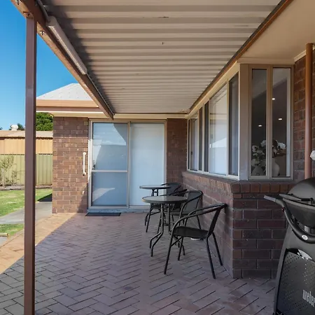 Heinlen On North Terrace Villa Mount Gambier Exterior photo